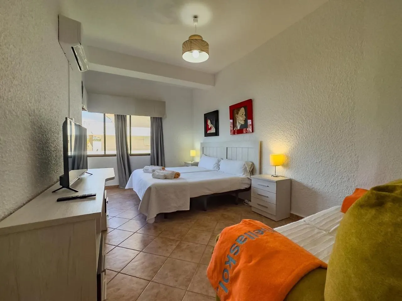 Skol 134 C - 1 Bedroom Marvellous Sea Views Marbella Apartment