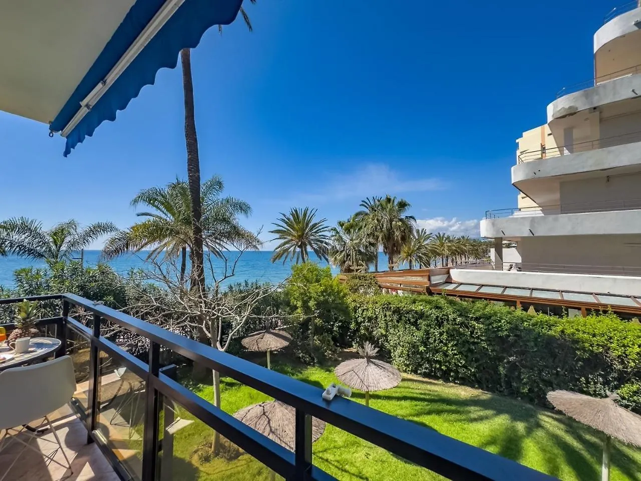 Skol 134 C - 1 Bedroom Marvellous Sea Views Marbella Apartment